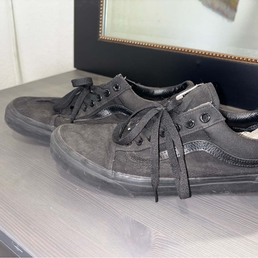 Vans Men's Black Suede Sneakers